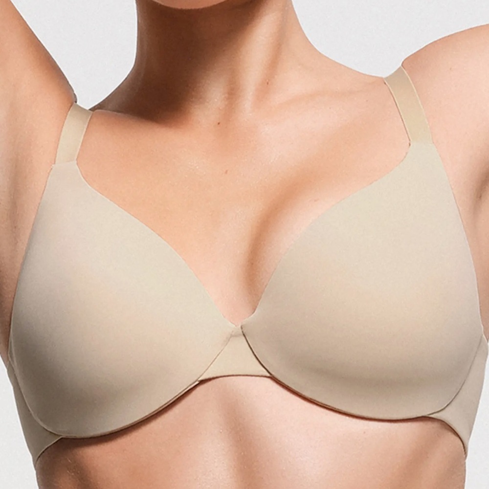 🌻NEW w/tags SKIMS Smoothing Intimates  Full Coverage Lightly Lined Bra in Clay